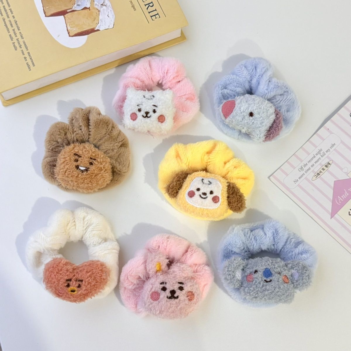 Elástico de cabelo com boneco  - Anime Merchandise Usa avaliação e preço
